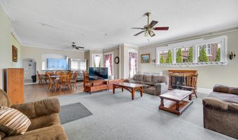 38 Prospect Pl, Bristol, CT 06010
