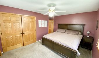 205 5th Ave NW, Bowman, ND 58623