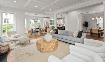 3608 CENTER Dr, Alexandria, VA 22309