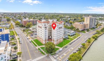 400 Deal Lake Dr 7J, Asbury Park, NJ 07712