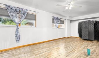 17237 Philomene Blvd, Allen Park, MI 48101