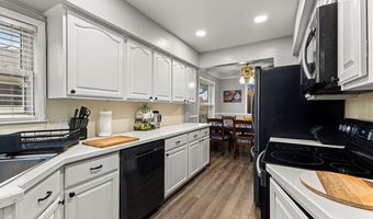 15037 Belmont Ave, Allen Park, MI 48101