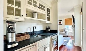 44 Tuckerman Ave, Middletown, RI 02842