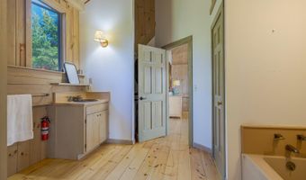 742 Eagle Lake Rd, Bar Harbor, ME 04609