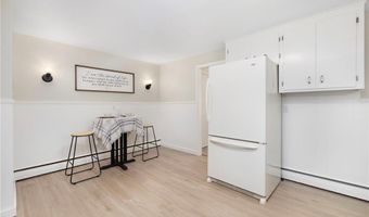 103 BIRCHWOOD Dr, North Kingstown, RI 02852