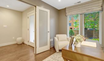 601 SLADE Ct, Alexandria, VA 22314