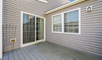 10 Linden Ct 10, Bloomfield, CT 06002