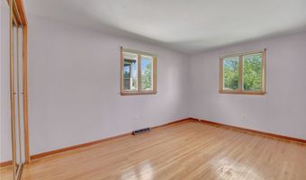 61 Caesar Blvd, Amherst, NY 14221