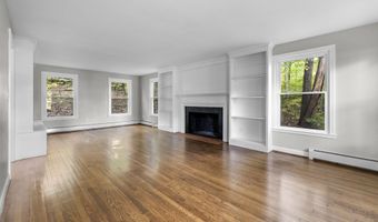 545 Simsbury Rd, Bloomfield, CT 06002