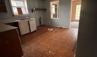 18585 Midland Trl, Ansted, WV 25812