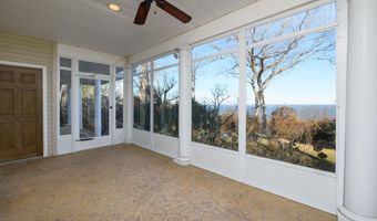 4 Hillside Rd, Atlantic Highlands, NJ 07716