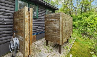 4 Ottawa Trl, Narragansett, RI 02882