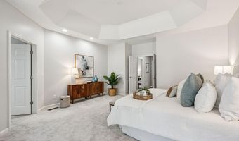 210 Old Plantation Dr W, Beaufort, SC 29907