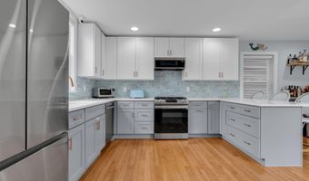 903 Emory St, Asbury Park, NJ 07712
