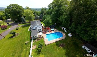 13 Pleasant Rise Cir, Brookfield, CT 06804