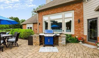 6040 White Ash Ct, Avon, IN 46123