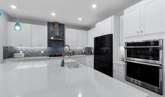 5344 WISHING ARCH Dr, Apollo Beach, FL 33572