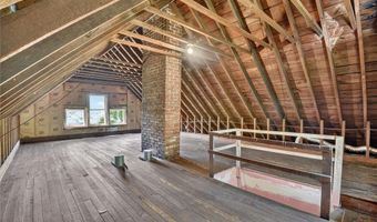 405 Silver St, Akron, OH 44303