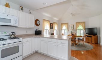 6 Hollyhock Knoll Ct, Bourne, MA 02532