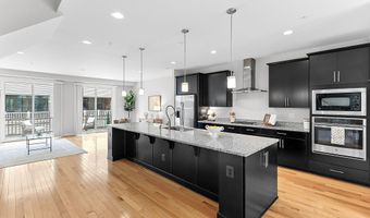 43372 WHITEHEAD Ter, Ashburn, VA 20148