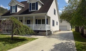 42 May St, Auxier, KY 41602