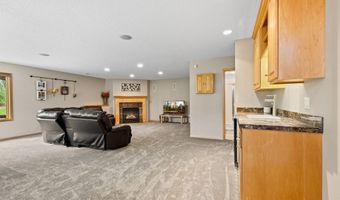 15020 Uplander St NW, Andover, MN 55304