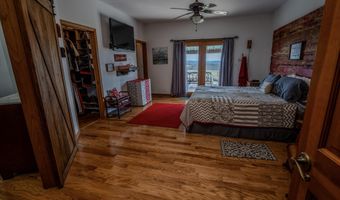 24352 State Highway Ee, Aurora, MO 65605