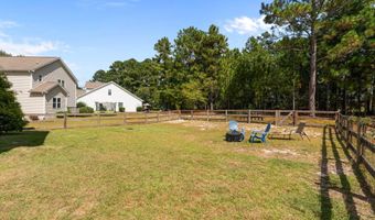 110 Lightwater Dr, Aberdeen, NC 28315