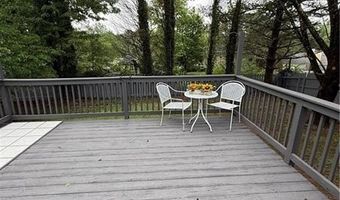10415 Plantation Bridge Dr, Alpharetta, GA 30022