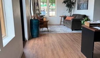 1016 M St, Aurora, NE 68818