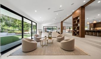 16105 Clear Oak Dr, Encino, CA 91436