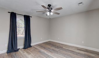 1616 Lakeview Ave, Camden, SC 29020