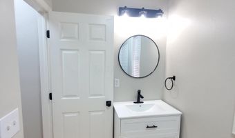 33 S Cypress Ave, Columbus, OH 43222