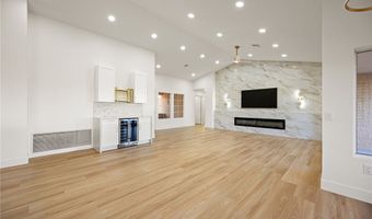 2808 Crown Ridge Dr, Las Vegas, NV 89134