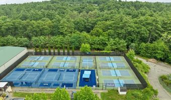 20 Parkland Ln 20, Acton, MA 01720