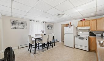 10 Pearl St, Auburn, ME 04210