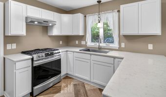 10 Willo Ln, Albany, NY 12211