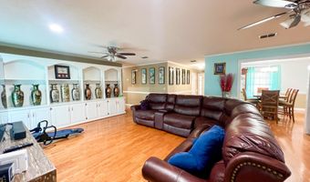 2115 Blackshear, Baxley, GA 31513