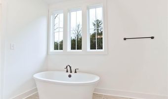 1300 HUNTERS HILL Ln, Auburn, AL 36830