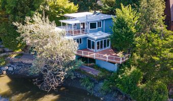 5 Shore Dr, Branford, CT 06405