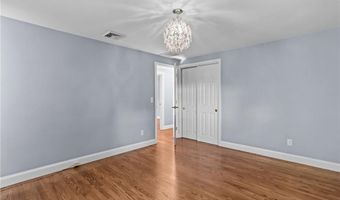 66 Mawney St, East Greenwich, RI 02818