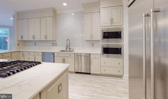 9629 EAGLE RIDGE Dr, Bethesda, MD 20817
