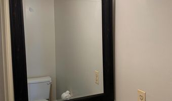 2113 N TAZEWELL Ct, Arlington, VA 22207