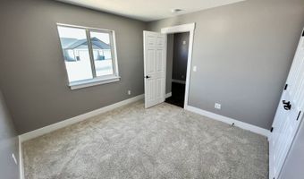 1715 Opal Dr, Elko, NV 89801