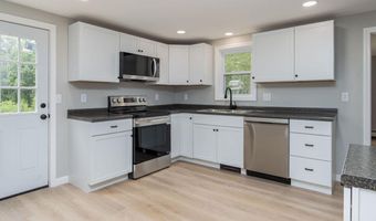 783 Hooksett Rd, Auburn, NH 03032