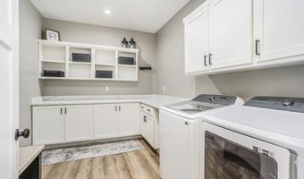 1709 Westview Dr, Allegan, MI 49010