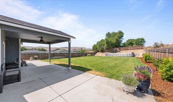 1469 13th St, Benton City, WA 99320