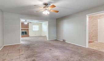 6829 NW 27th St, Bethany, OK 73008