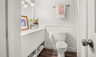 729 Canterbury Dr, Biloxi, MS 39532