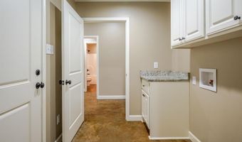 2702 Gage Dr, Benton, AR 72019